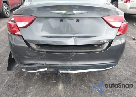 2015 Chrysler 200 Limited из США, поврежденный, VIN 1C3CCCAB1FN682490